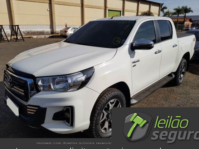 LOTE 065 TOYOTA HILUX CD SRV 2.7 16V VVT-I 2020