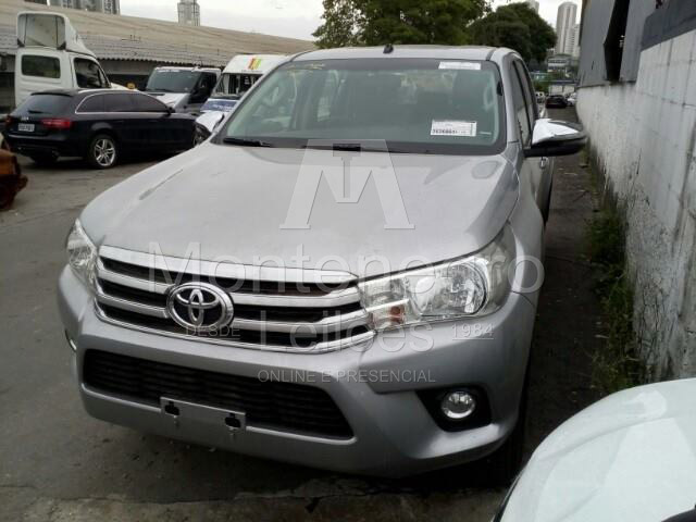 LOTE 028 - Toyota Hilux 2.8 TDI SRV CD 4x4 2017