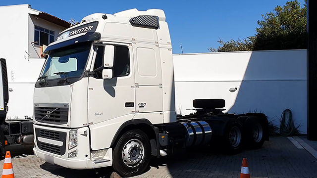 LOTE 006 Volvo Fh-460 6X2 2P