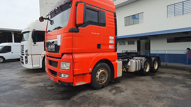 LOTE 007 Man TGX 28440 6x2 T 