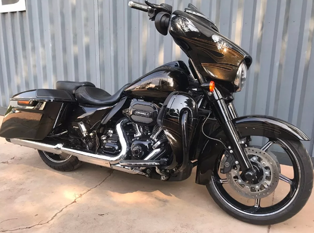 Lote 007 - Harley-davidson Street Glide Cvo 