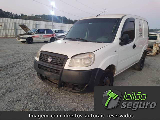LOTE 040 FIAT DOBLO