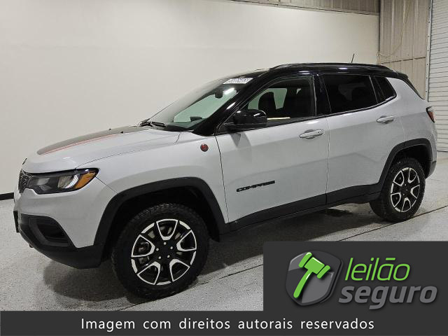LOTE 099 JEEP COMPASS TRAILHAWK 